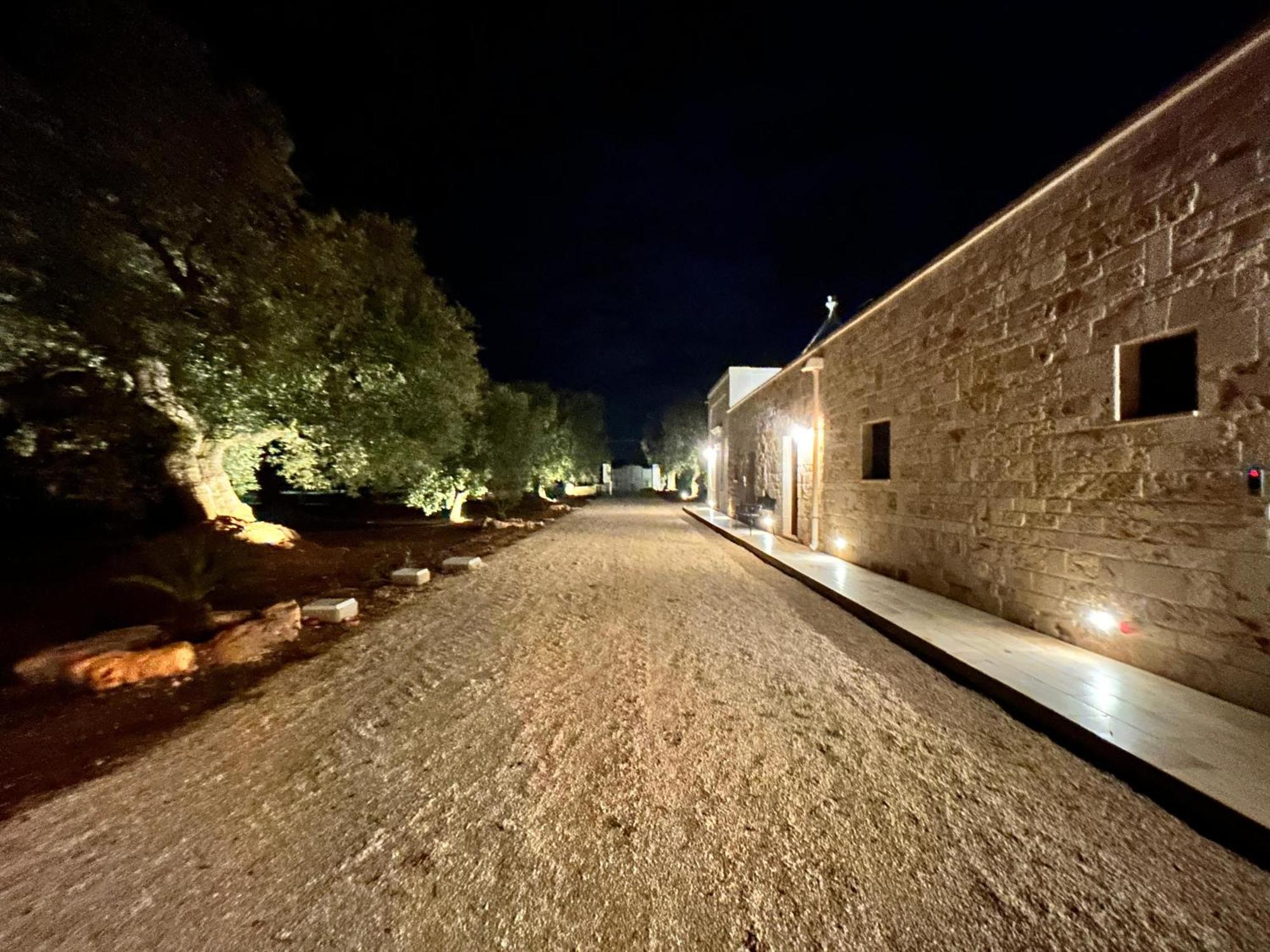 Il Trullo Di Bina Panzió Pezze di Greco Kültér fotó